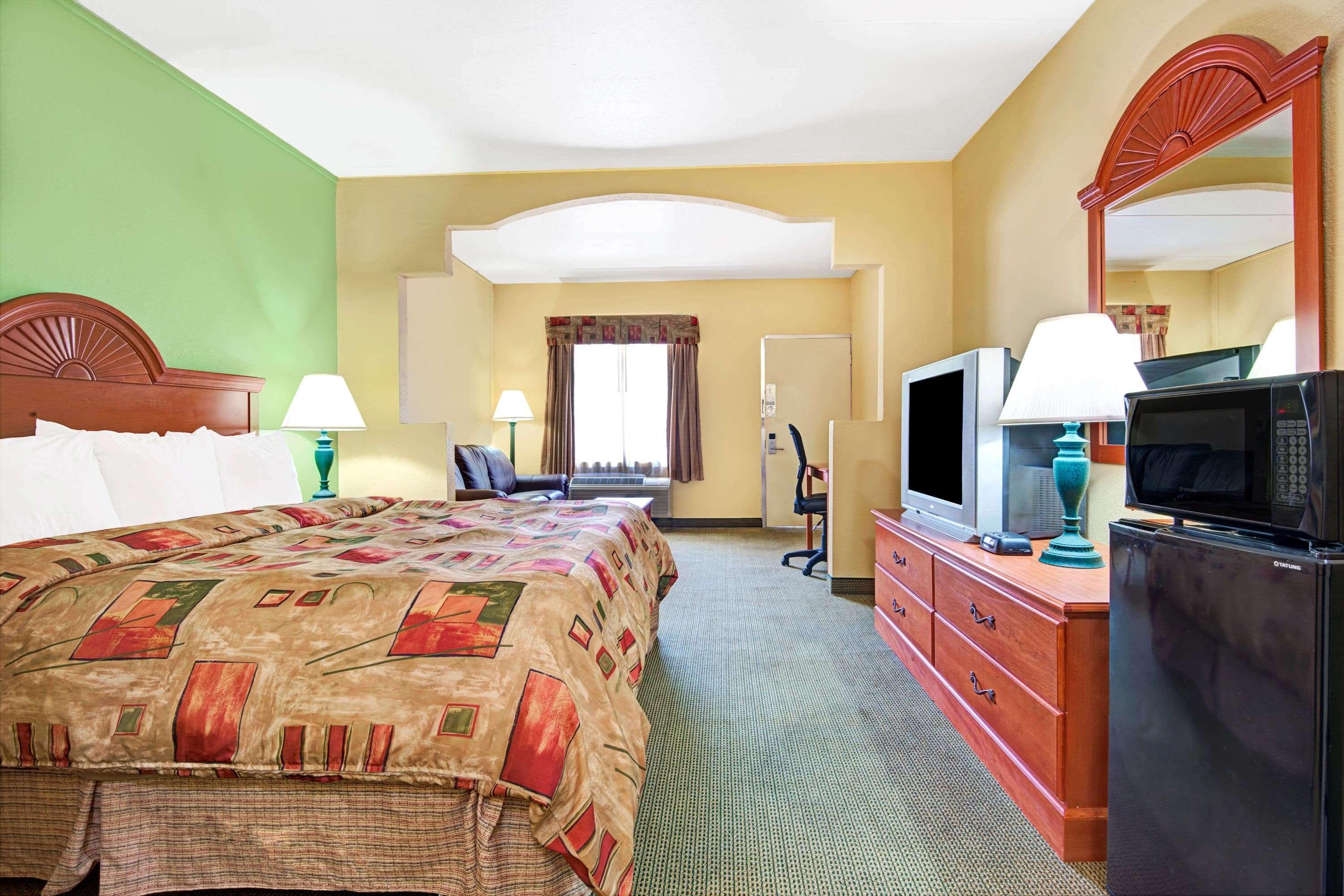 Super 8 By Wyndham Nashville Near Downtown / I-40 Dış mekan fotoğraf
