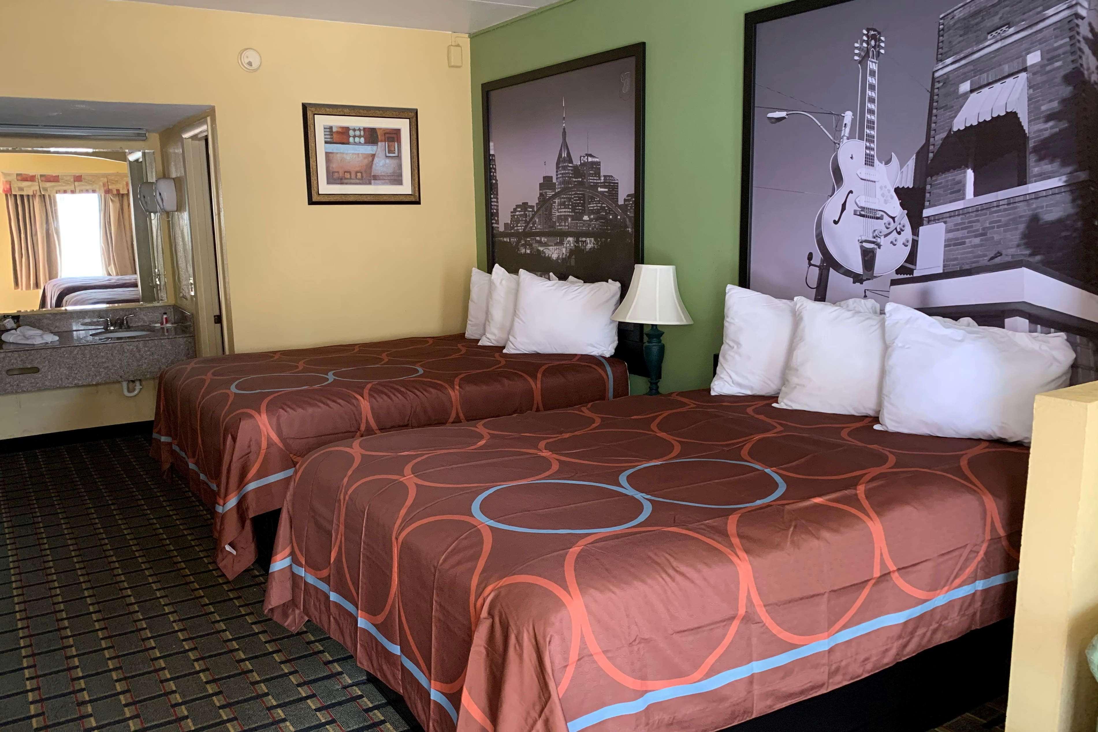 Super 8 By Wyndham Nashville Near Downtown / I-40 Dış mekan fotoğraf