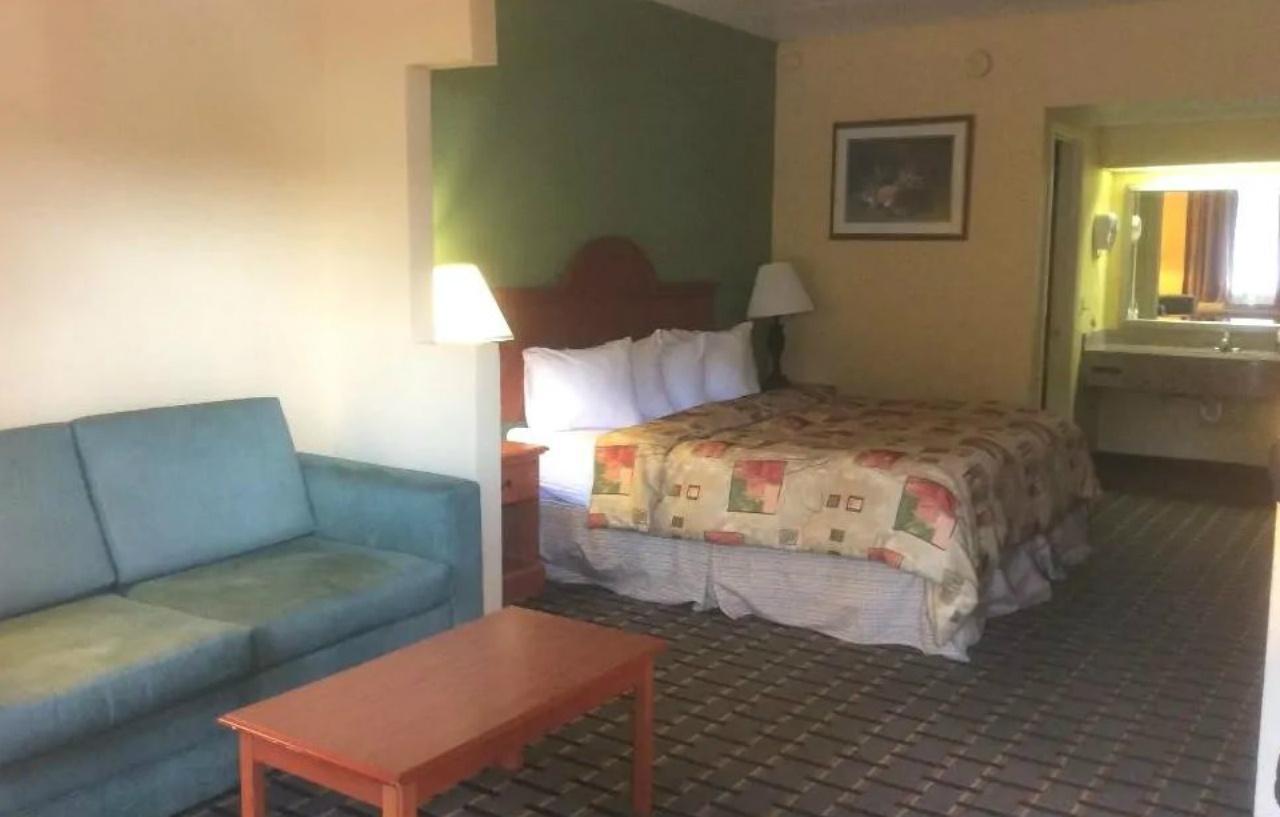 Super 8 By Wyndham Nashville Near Downtown / I-40 Dış mekan fotoğraf